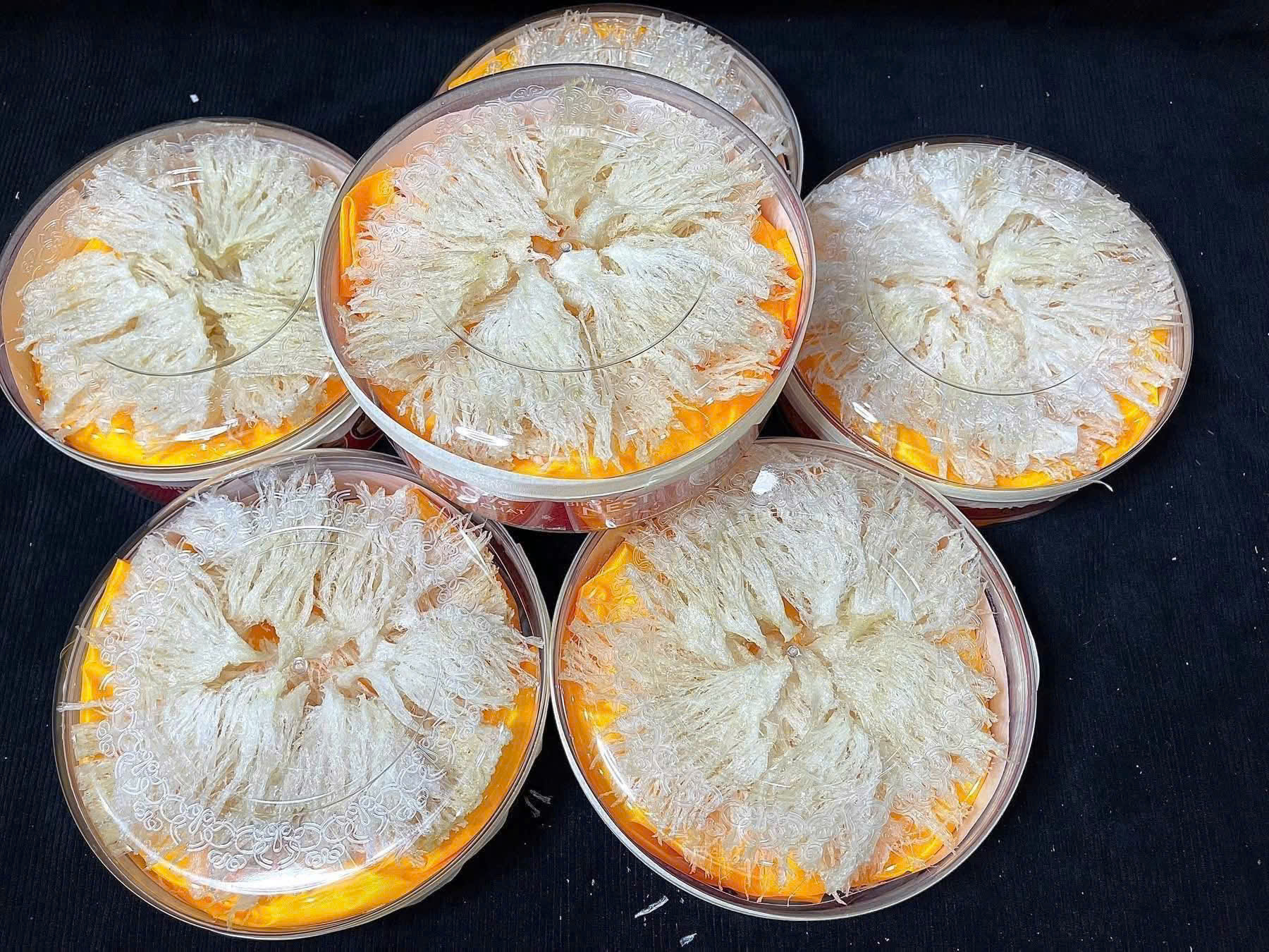 Chân yến làm sạch